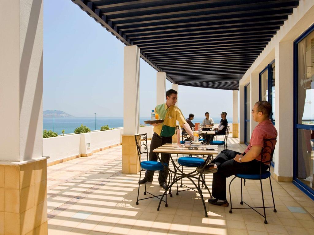 Ibis Fnideq Hotel Exterior photo