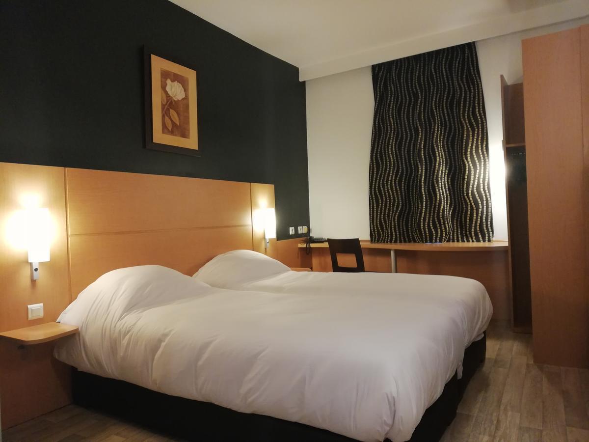 Ibis Fnideq Hotel Exterior photo