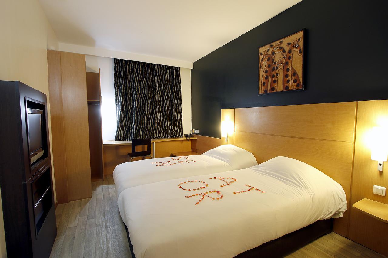 Ibis Fnideq Hotel Exterior photo